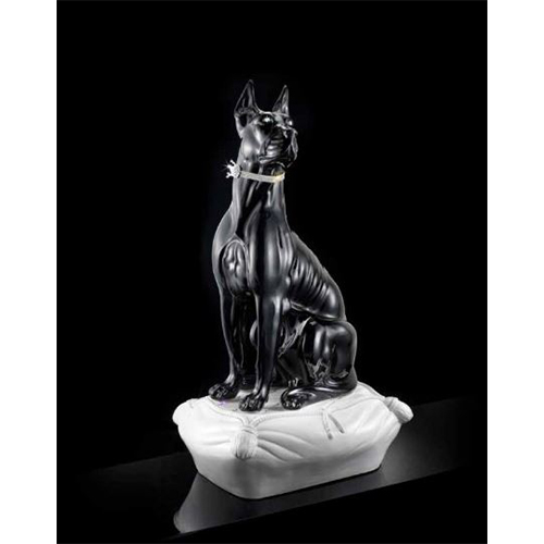 Алан с ошейником Swarovski и подушечкой Swarovski Leaf